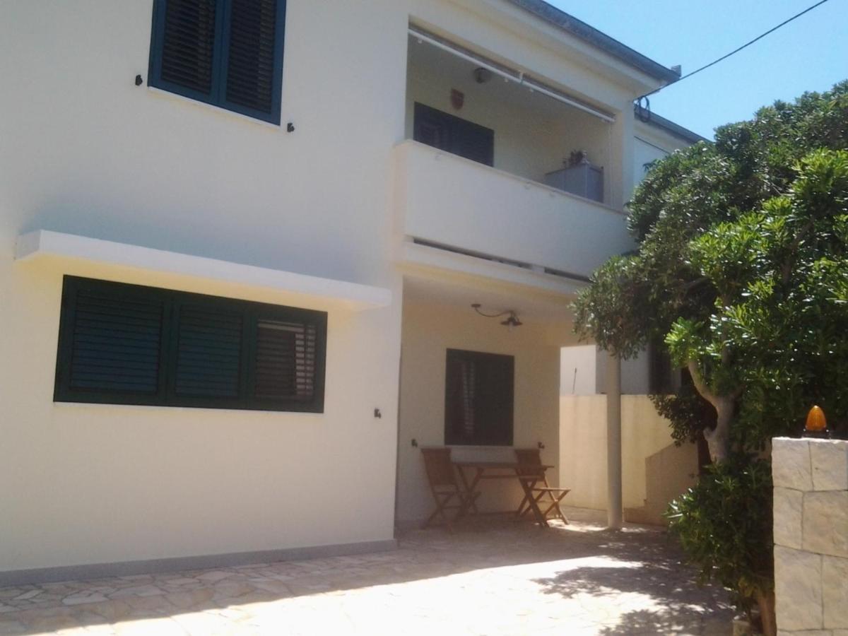 Apartments By The Sea Vinjerac, Zadar - 13811 Posedarje Bagian luar foto