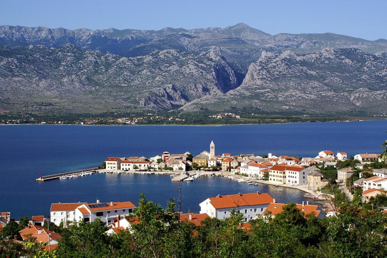 Apartments By The Sea Vinjerac, Zadar - 13811 Posedarje Bagian luar foto